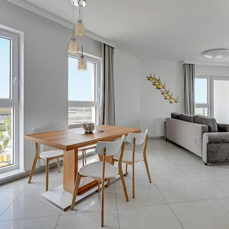 Sea View Letnica Tower & Sea View By Downtown Apartments Гданьск Экстерьер фото